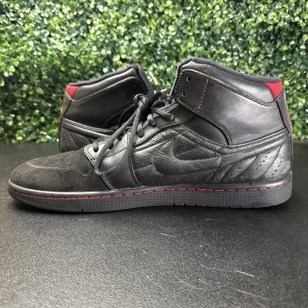 Nike Jordan 1 Retro '99 sneakers Men's Size 13 Shoes